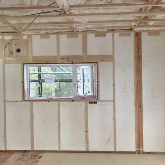 why_more_homeowners_are_choosing_spray_foam_insula_32498024_featured