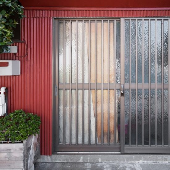 reasons_for_installing_steel_accordion_security_do_32501516_featured-1