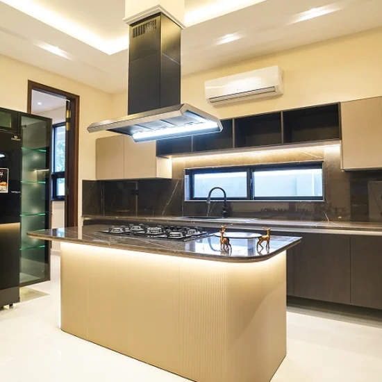 why_travellers_prefer_long-term_serviced_apartment_32560893_featured